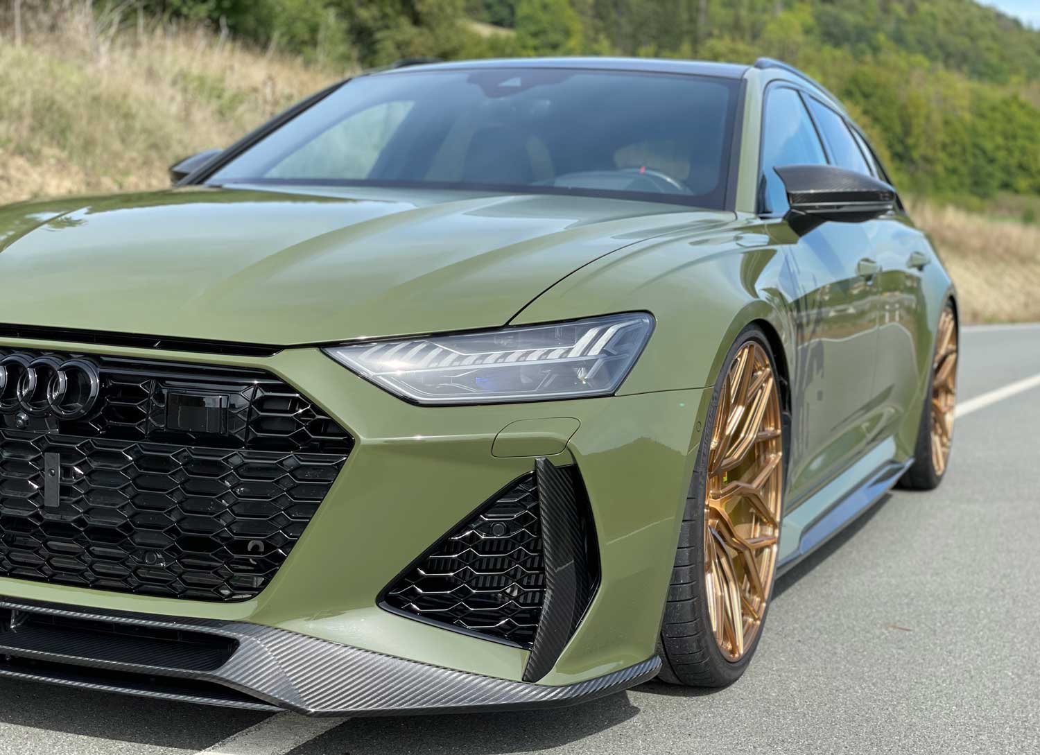Gallery Carbon Bodykit  CDC_RS6C8_01.jpg