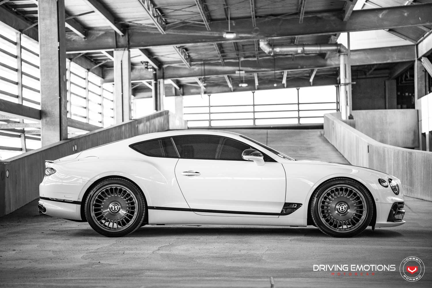 Gallery VOSSEN ML-R1 vossen_MLR1_Mono_Gallery_3.jpg