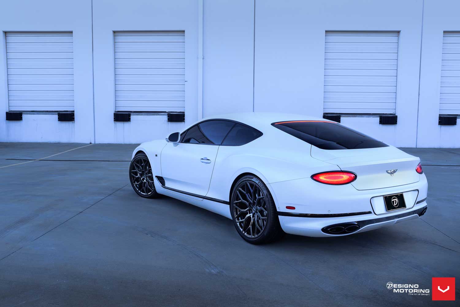 Gallery VOSSEN HF-2 vossen_HF2_Mono_Gallery_2.jpg