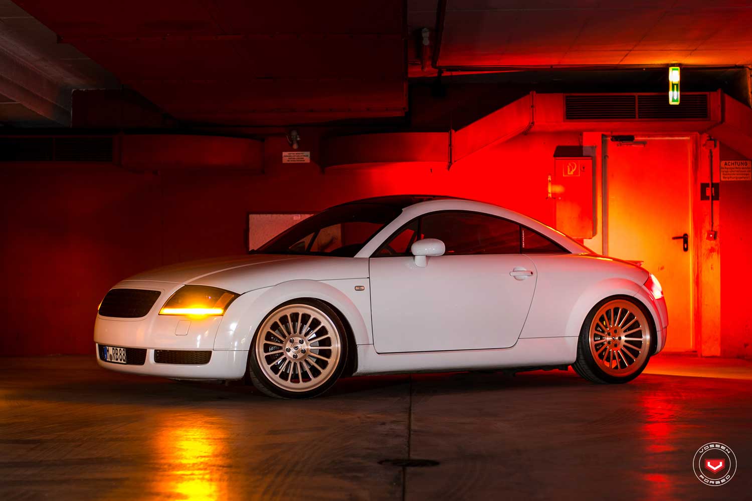 Gallery VOSSEN LC-106 vossen_LC106_Mono_Gallery_4.jpg